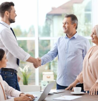 The Role of a Life Insurance Broker: A Smart Guide for Choosing the Right Policy