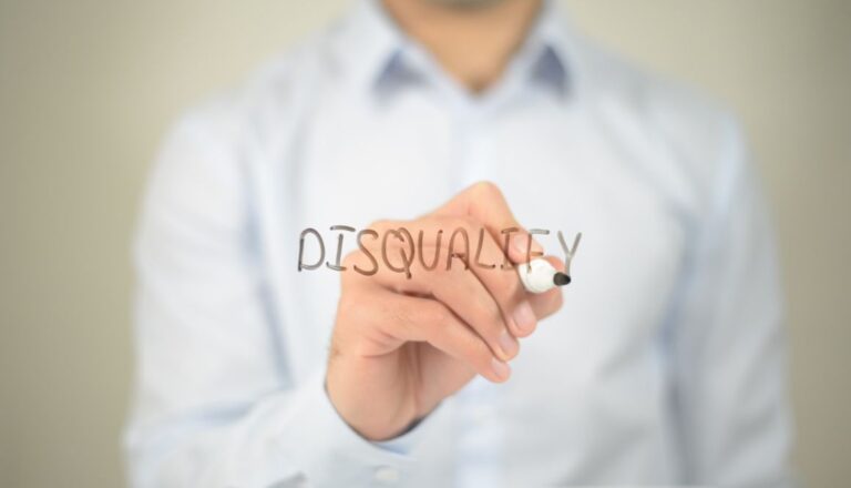 Disqualifying Factors in Life Insurance: Health, Occupation, and Lifestyle Explained