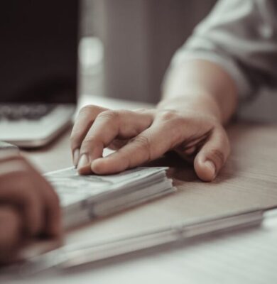 How to Cash Out a Life Insurance Policy